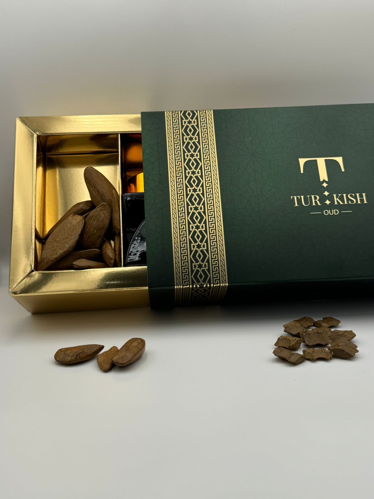 Pure Oud (Agarwood) - Image 5